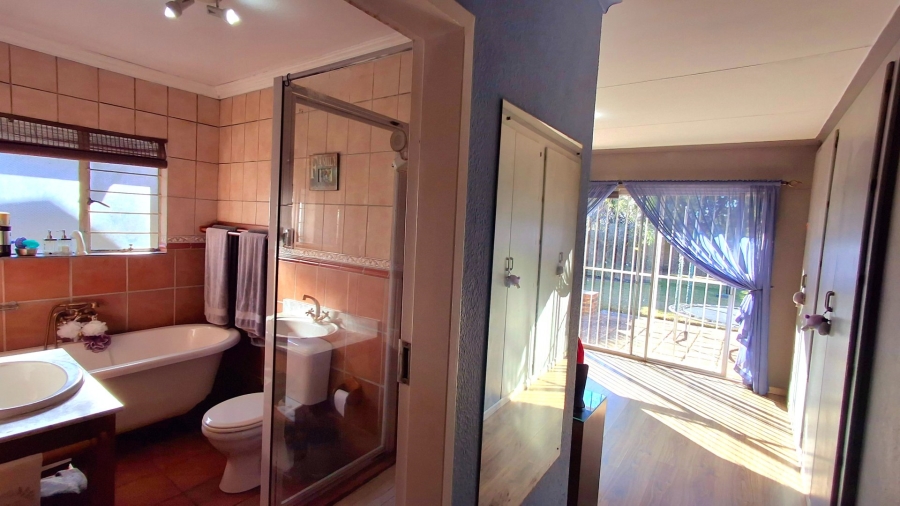 4 Bedroom Property for Sale in Vaalpark Free State